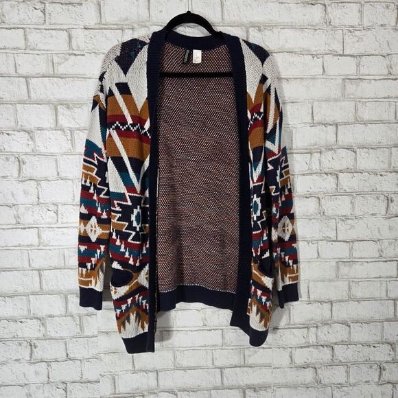 H&M Divided aztec print sweater cardigan - Picture 1 of 12